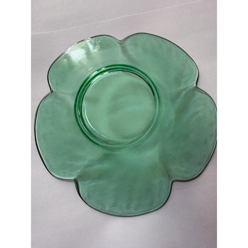 Vintage Green Glass Flower Trinket Jewelry Candle Holder Dish 5.5 